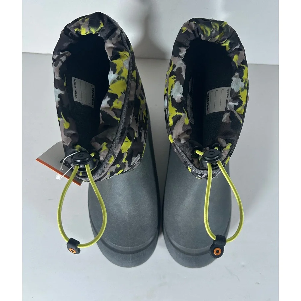 Bogs NWT Snow Shell Camo-T Waterproof Winter Boots Youth 6 Gray Yellow